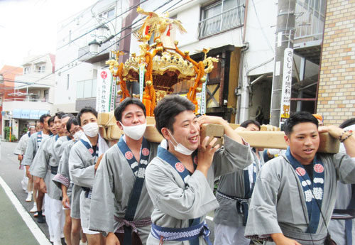 神輿風景